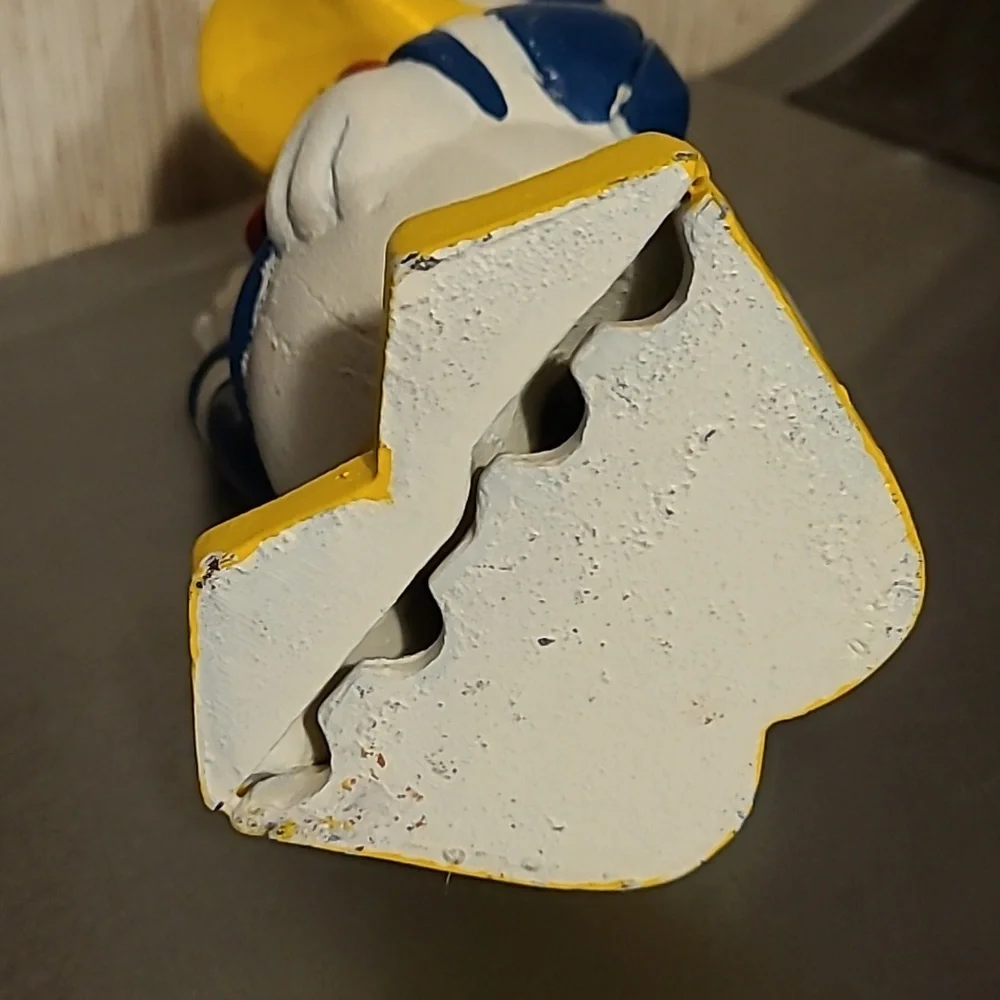 Vintage Donald Duck Cast Iron Bank - Picture 7 of 8